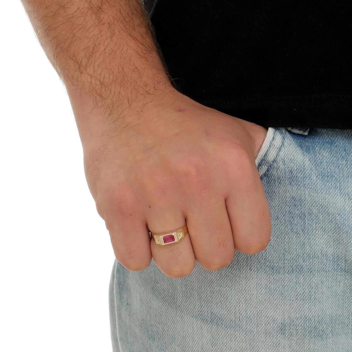 Anel Ouro 18k Masculino C/ Pedras Vermelho 5.60mm