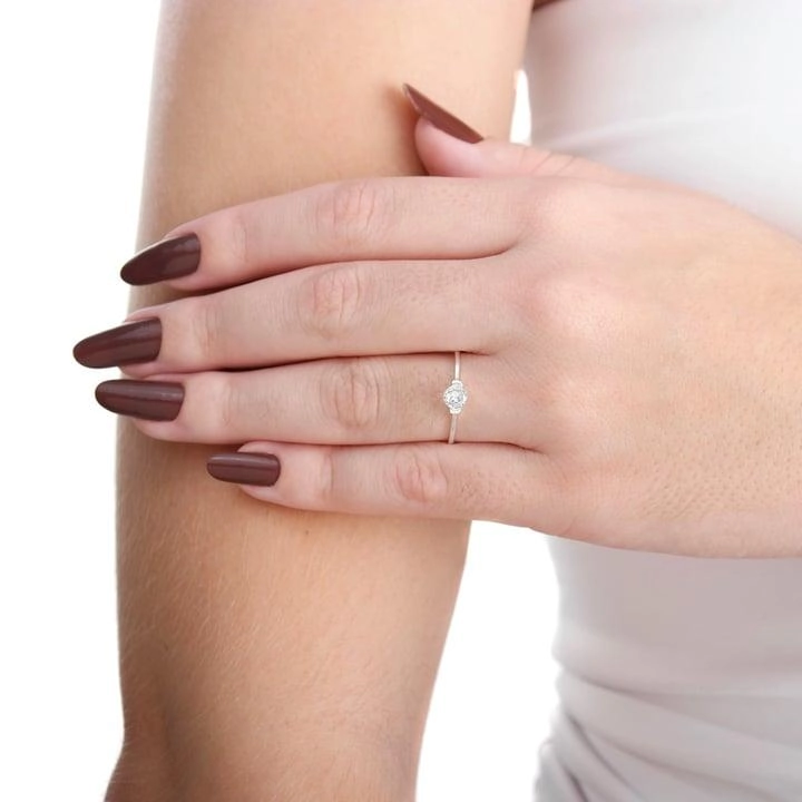 Anel Prata Solitário 4.50mm Detalhe Coração Prata 925