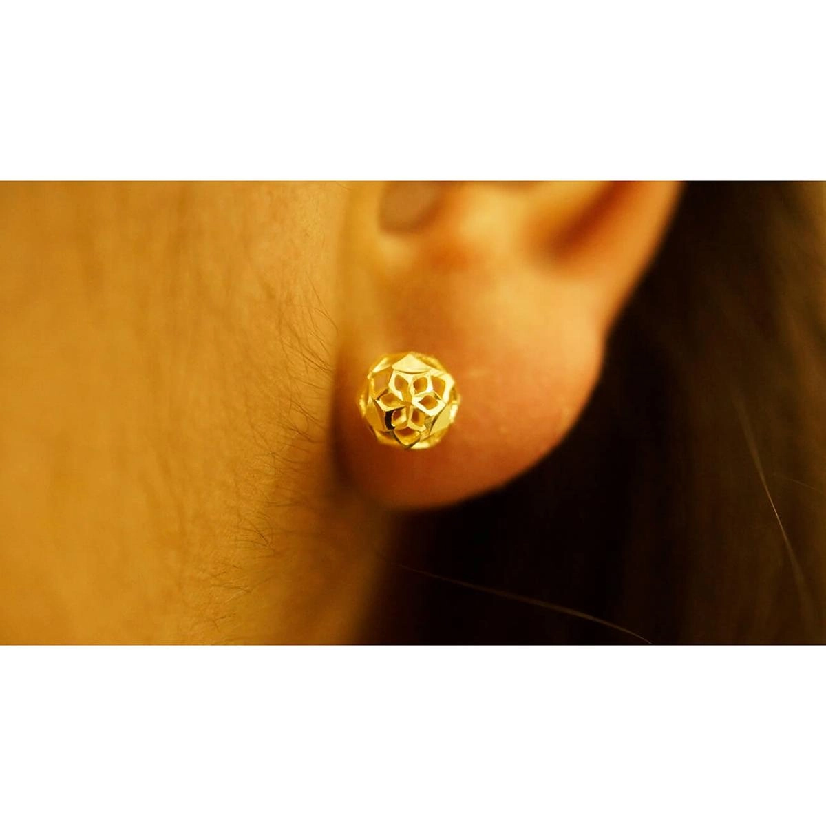 Brinco Ouro 18k Bola Vazado 1.50 gramas