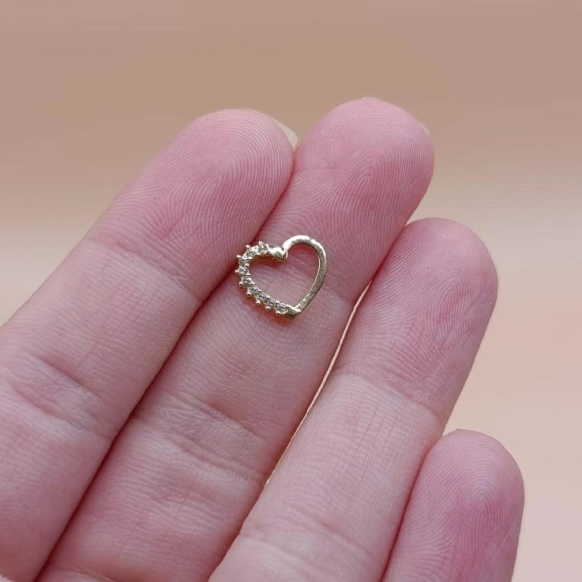 Piercing Ouro 18k Coração Cartilagem Direita 9.50mm