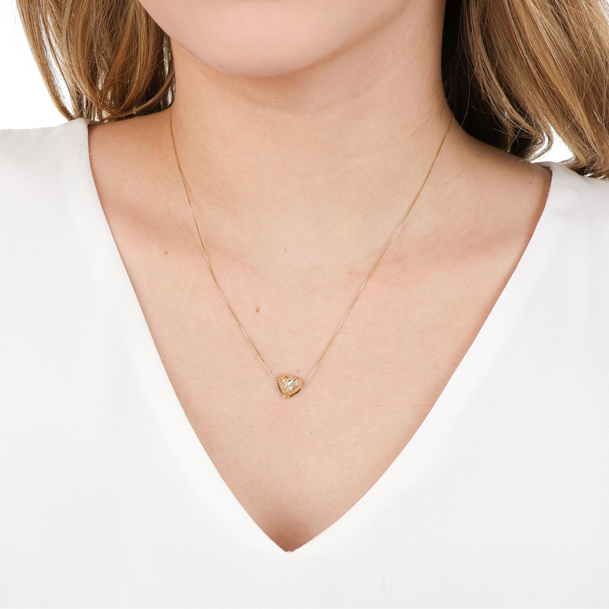 Pingente Ouro 18k Coração 1 Face Trabalhado 9mm