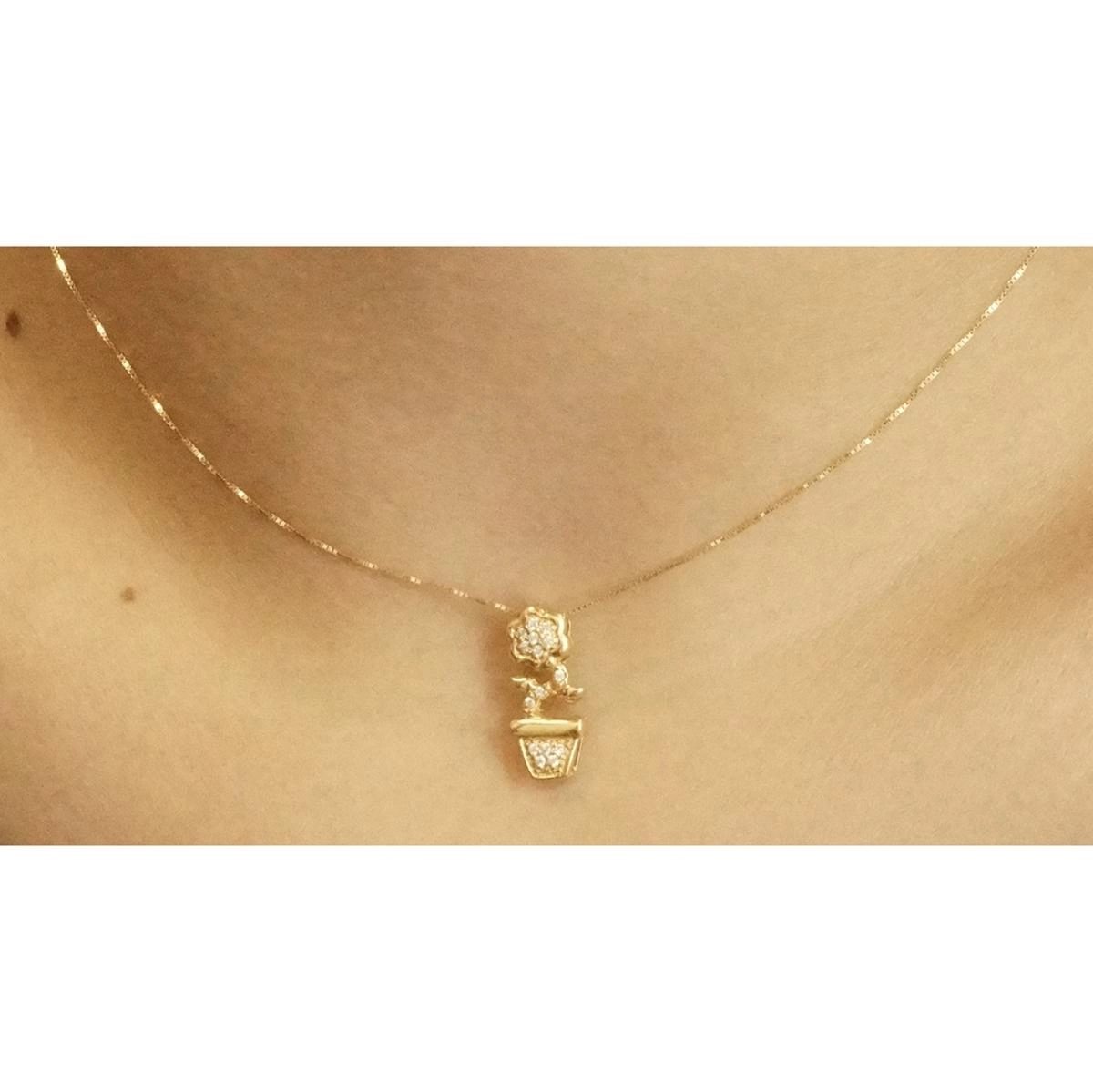 Pingente Ouro 18k Flor Com Zirconia 1.45 gramas