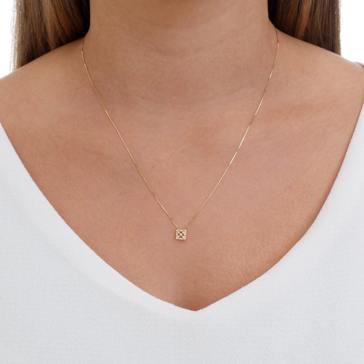 Pingente Ouro 18k Quadrado Vazado C/ Pedras 5.50mm